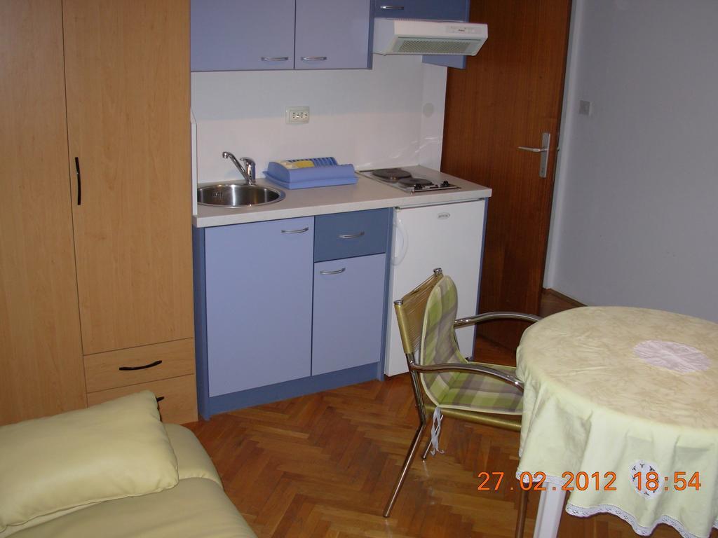 Apartment Karmen Trogir Ruang foto