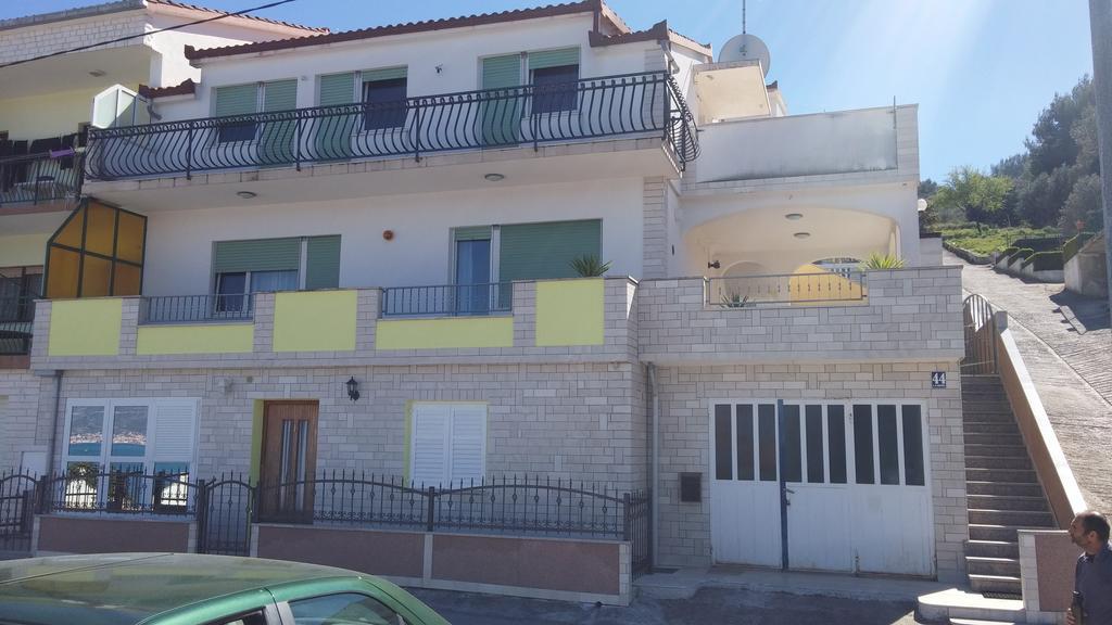 Apartment Karmen Trogir Bagian luar foto