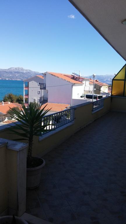 Apartment Karmen Trogir Ruang foto